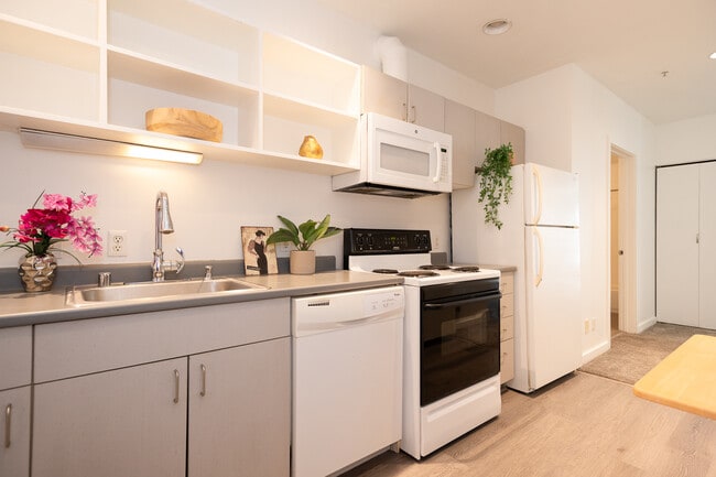 Photo - 66 Bell St Unit #35