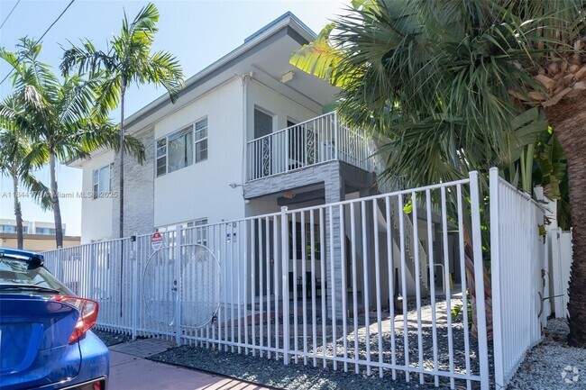 Building Photo - 8430 Harding Ave Unit 8 Rental