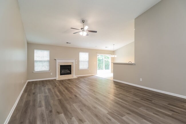 Photo - 2111 Hunters Trail Dr