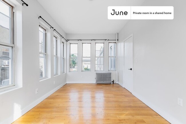 Photo - Room in Shared 5 bed/2 bath home Unidad E