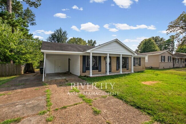 A Whitehaven Beauty!!!!! Section 8 Welcomed !!!!!