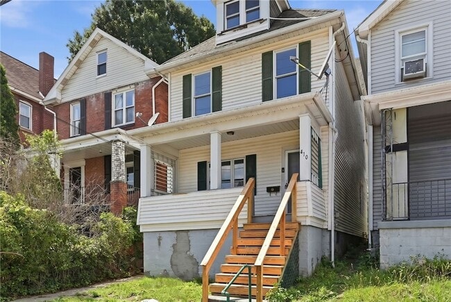Photo - 410 W 8th Ave