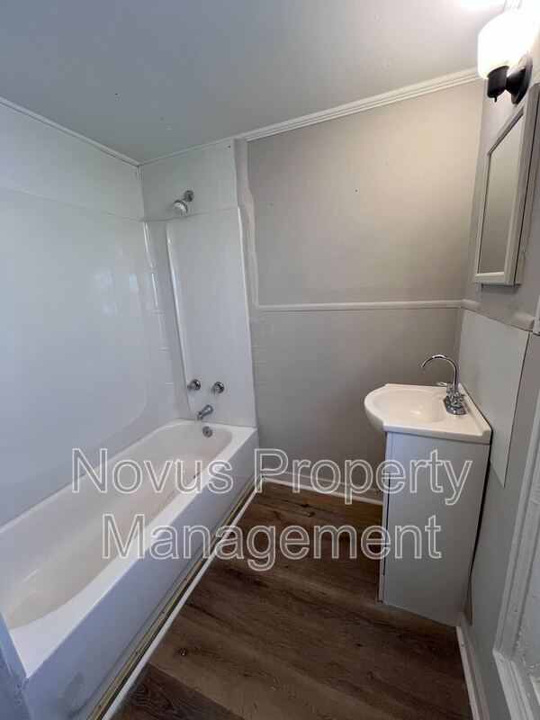 Photo - 302 Cedar St Unit B