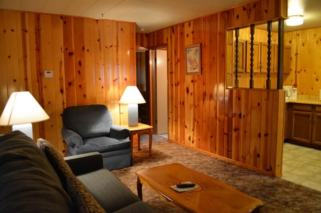 Photo - 237 E White Mountain Blvd