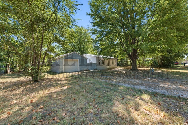 Photo - 826 N Elder St
