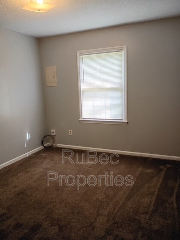 Photo - 476 S King St