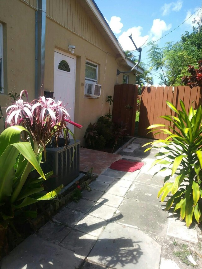 Building Photo - 1241 NE 212th Terrace Rental