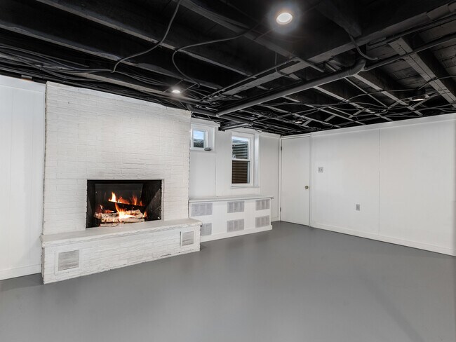 Photo - 3 E Main St Unit 5