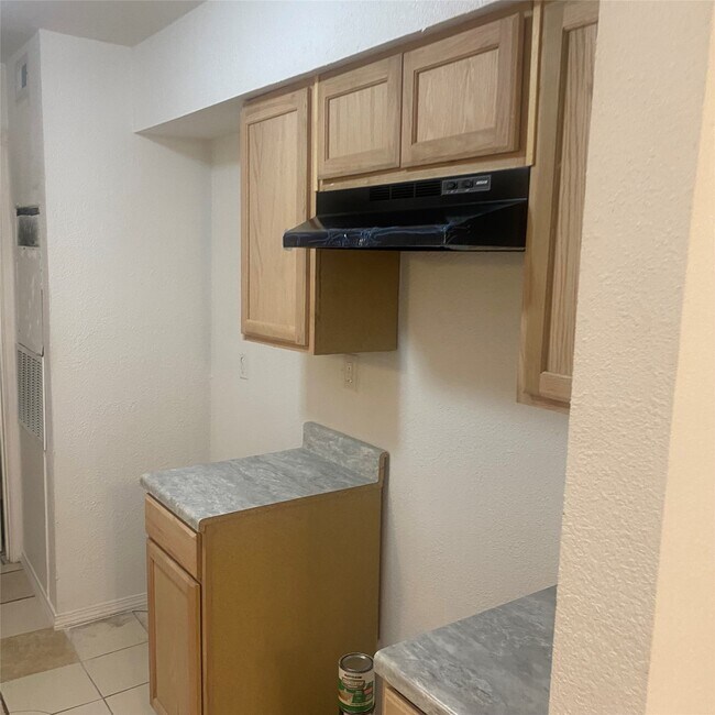 Photo - 9797 Leawood Blvd Unit 1414
