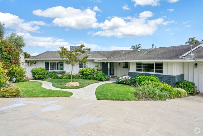 Building Photo - Gorgeous single story home in La Jolla wit...