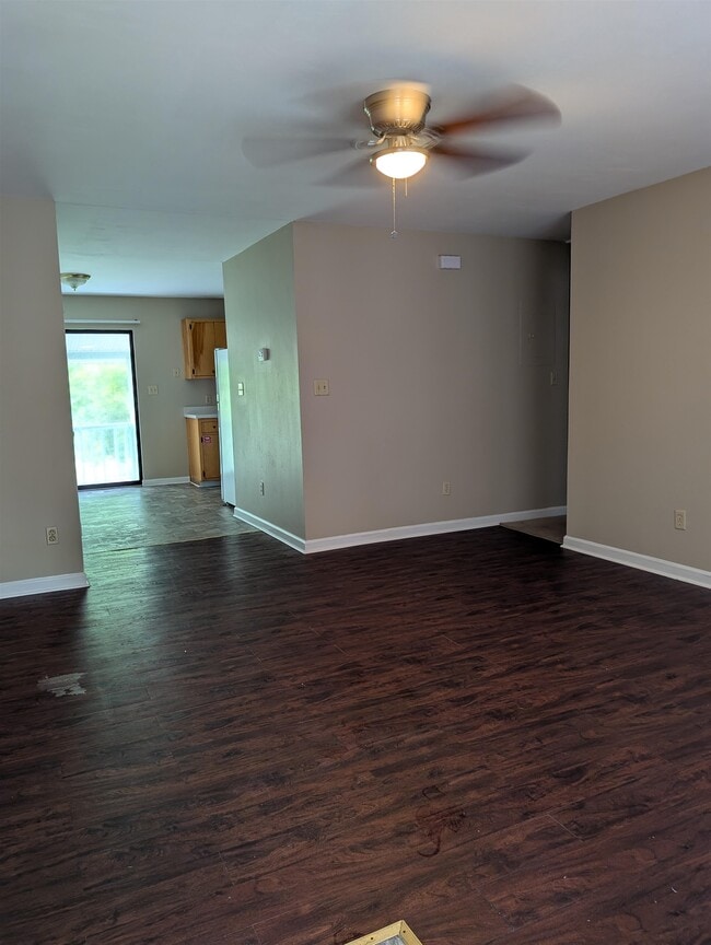 Photo - 2555 Chateau Ln Unit 3