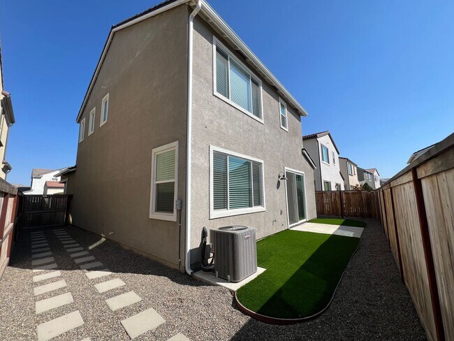 Photo - Tesoro Viejo- 3 bedroom 2.5 Bath