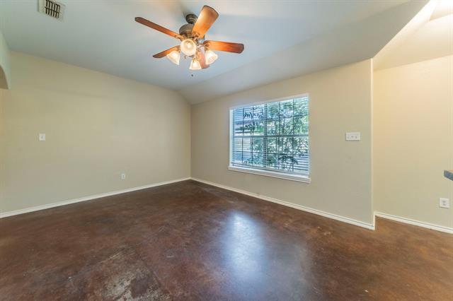 Photo - 122 Sunburst Ct