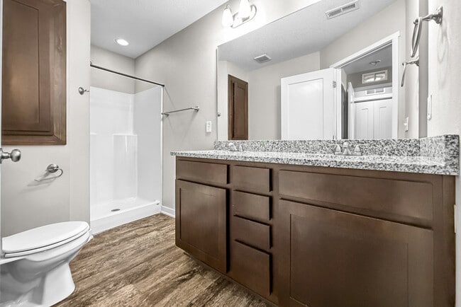 Photo - 2526 NW Lois Ln