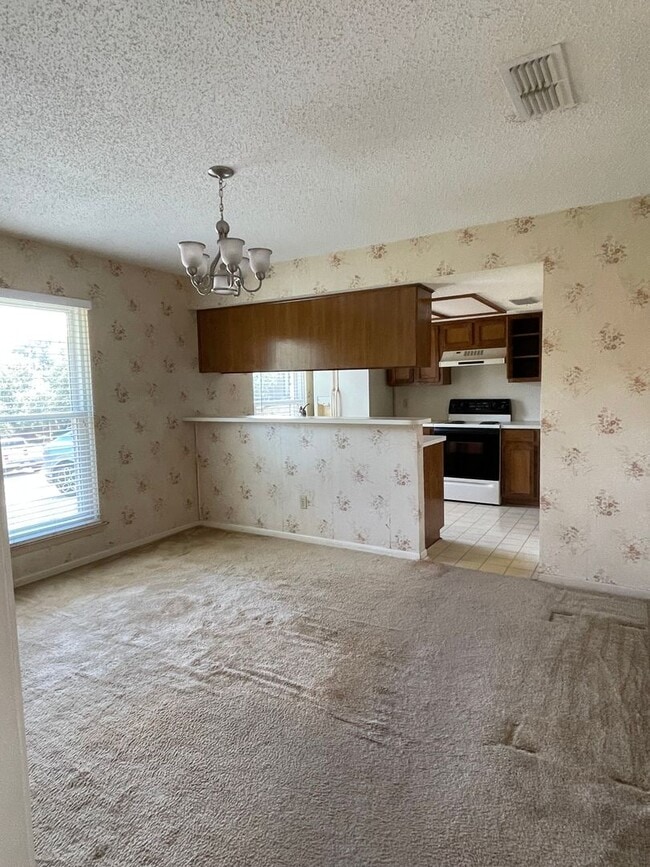 Photo - 4 bedroom, 2 bath, 2 car garage