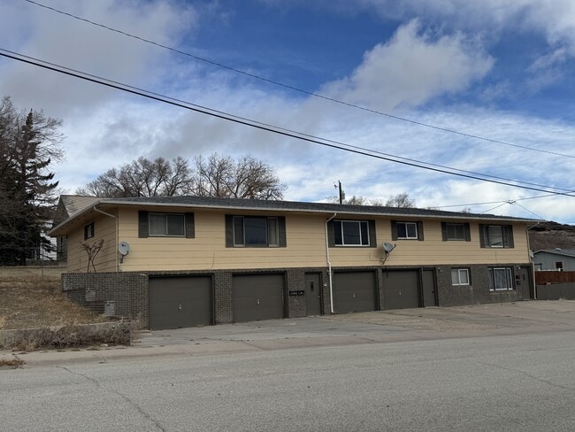 Photo - 917 Alder St Unit 2
