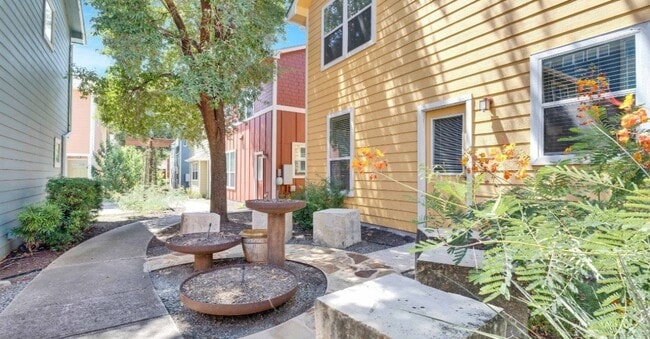 Photo - 1601 Miriam Ave