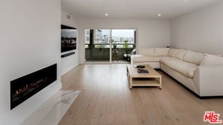 Photo - 4350 Vía Dolce