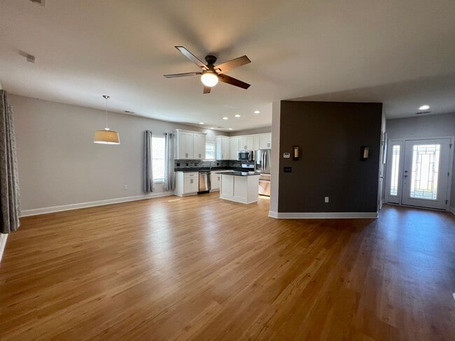 Photo - Conway - 3 Bedroom / 2 Bathroom House