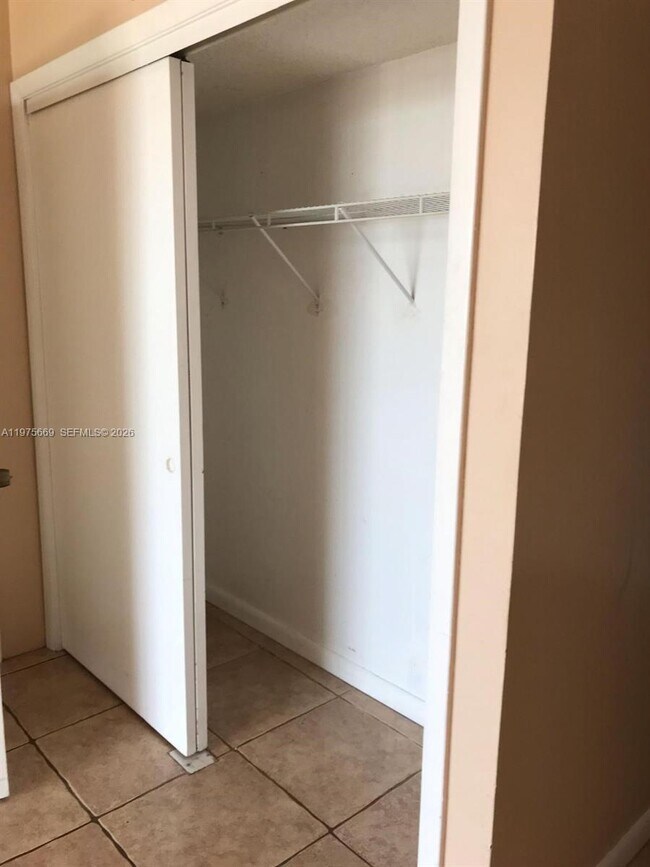 Photo - 16751 NE 9th Ave Unit 602