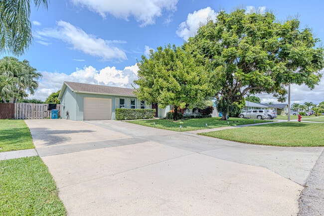Photo - 787 Carissa Dr