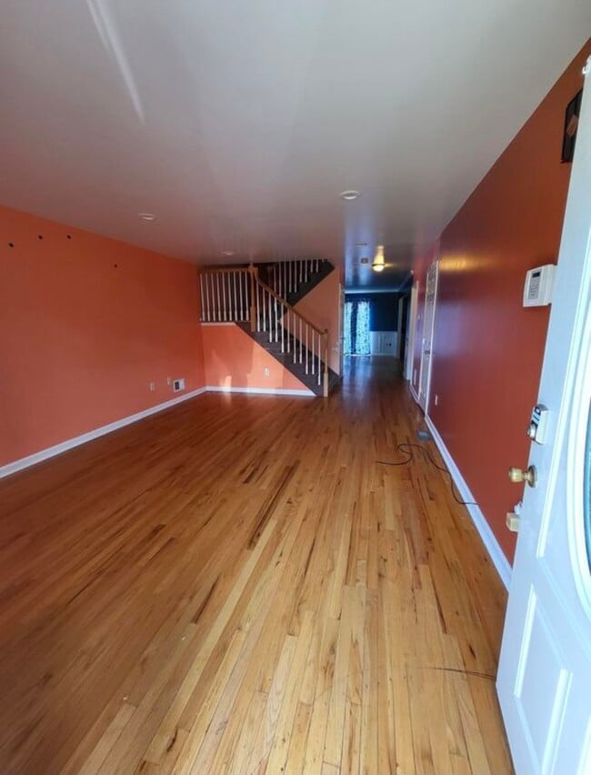 Photo - 721 Drake Ave Unidad Drake Ave