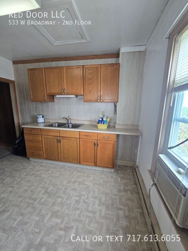533 W Broadway Unit 2nd Floor