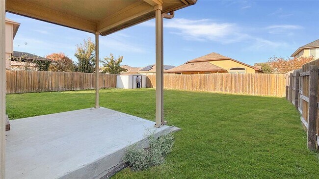 Photo - 133 Langtry Ln