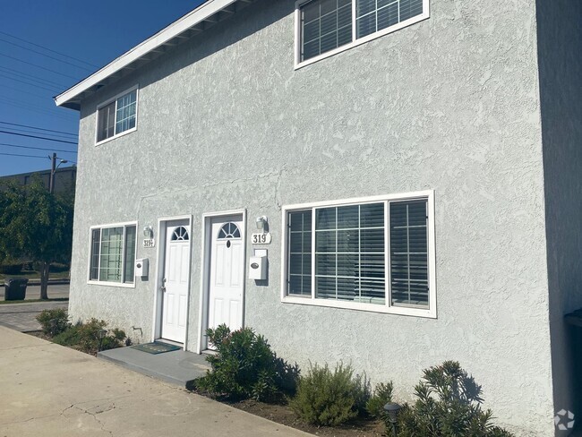 Building Photo - 112 Unit 112A Rental