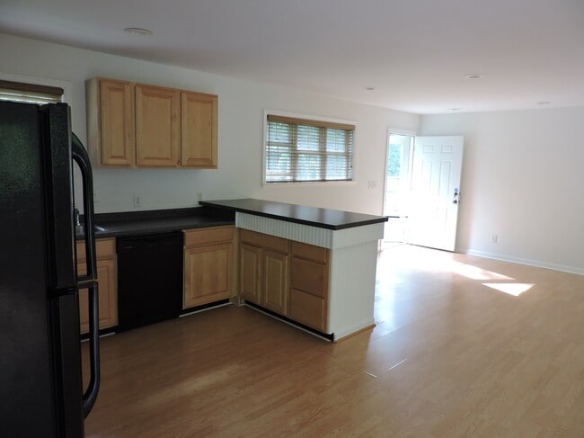Photo - 3159 Earlysville Rd