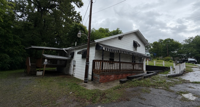 Building Photo - 801 Rutledge Dr