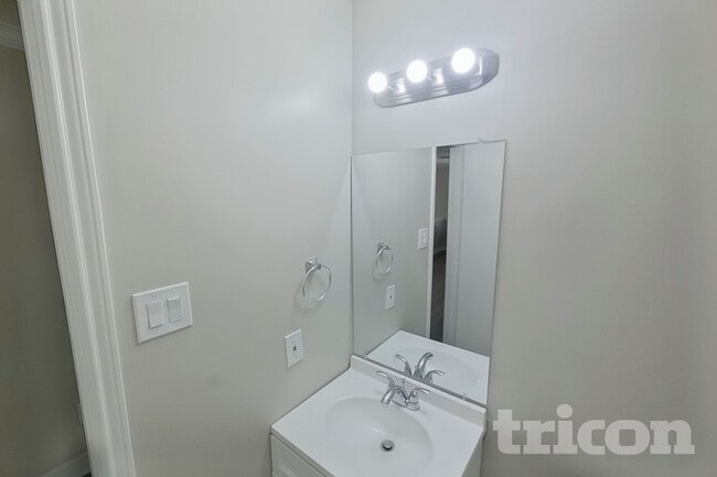 Photo - 5646 Hunters Bend Ln