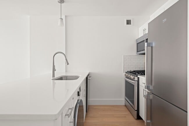 Photo - 301 W 53rd St