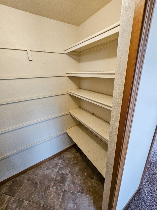 Photo - 1097 Summer Breeze Dr N