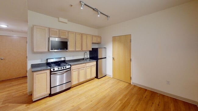 Photo - 241 S Main St