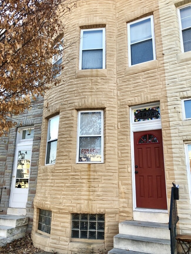 Building Photo - 3444 Chestnut Ave