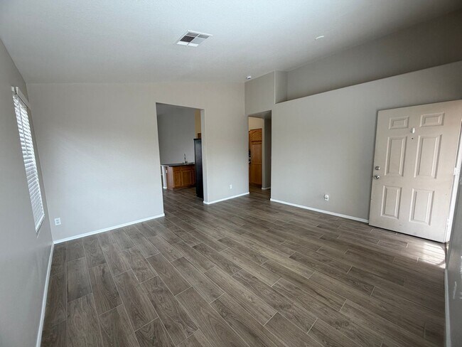 Photo - 16719 N 160th Ave