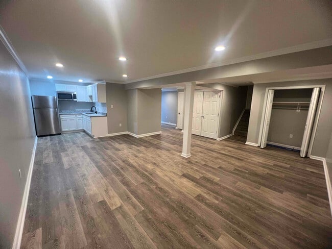 Building Photo - 6708 Martindale Ct Rental