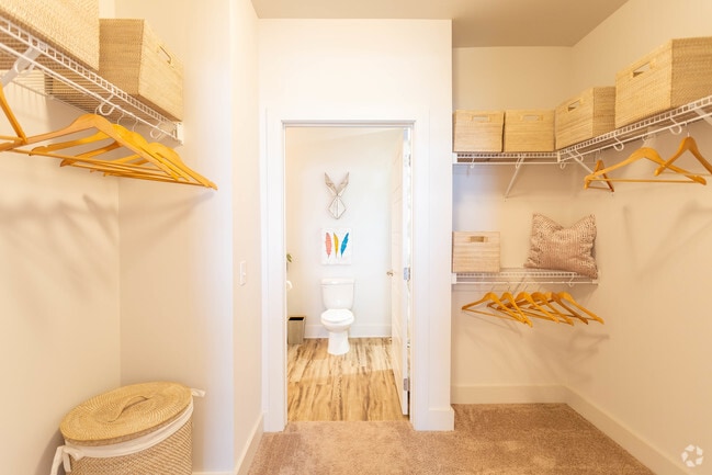 2BR,2BA
