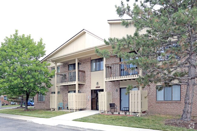 Photo - Fraser Pointe Manor