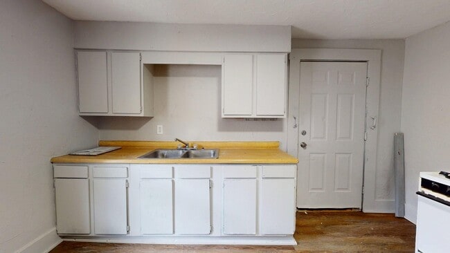Photo - 1141 McKinley Ave Unit 1141 McKinley Ave -  3