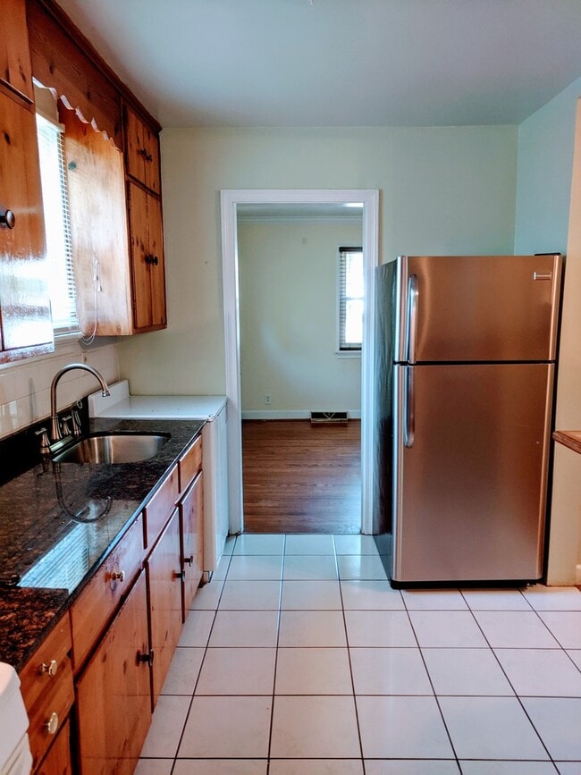 Photo - Spacious 3bdrm/2bth Home Located in a Well Established Neighborhood in Richmond's West End  Conve...