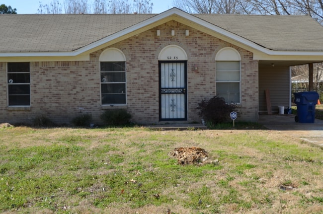 Photo - 6285 Southbridge Dr House
