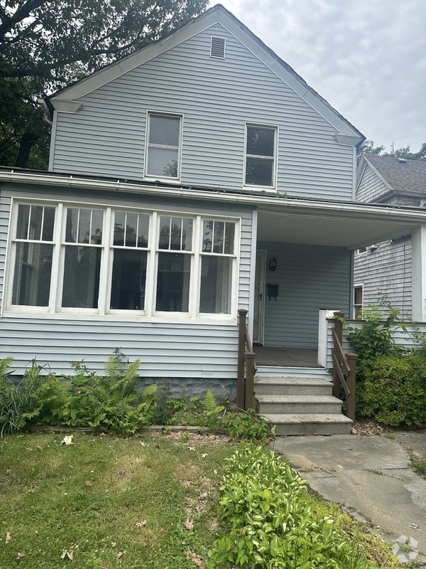 Building Photo - 3900 W 17th St Rental