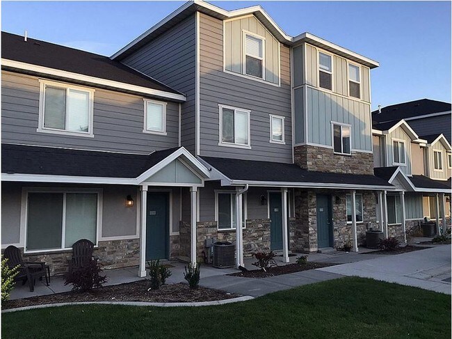 Mills Road Townhome Rentals - Mills Road Townhome Rentals