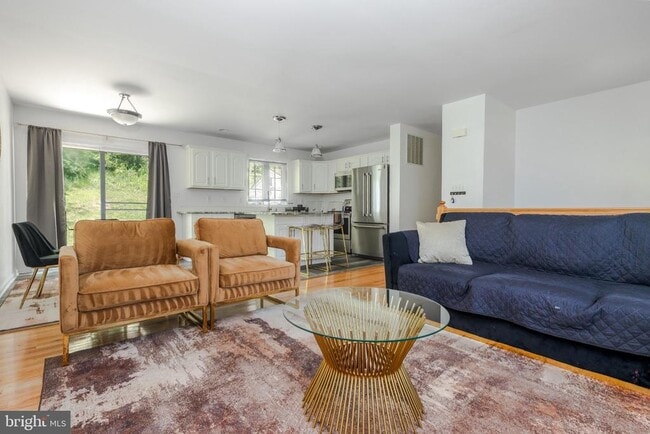 Photo - 103 Mummert Cir