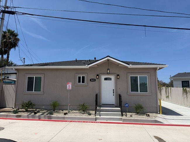 Building Photo - 4621 E Mountain View Dr