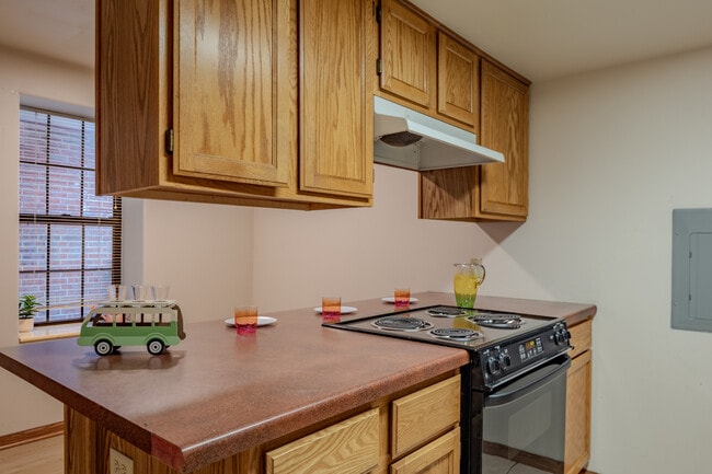 Breakfast Bar - Collegiate Campus Apartments