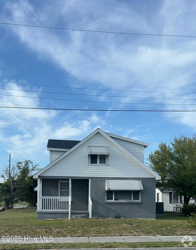 Building Photo - 1212 Fisher St Rental