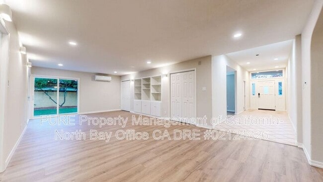 Photo - 2450 Grosse Ave